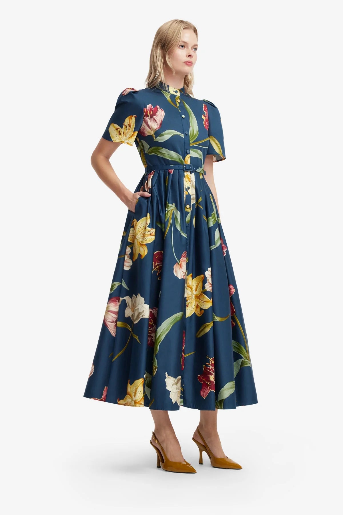 Bianca Short Sleeve Midi Dress - Lily Print in Indigo